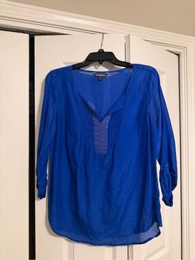 Express Women’s Cobalt Blue Pintuck V-Neck Blouse